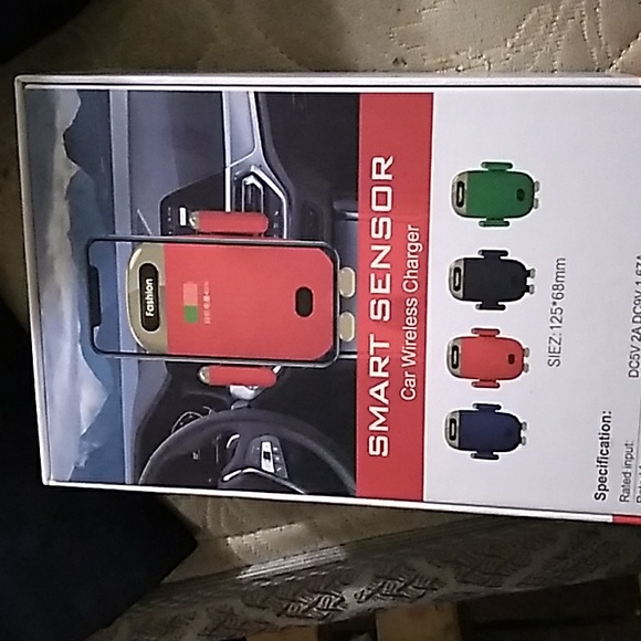 SMART SENSOR WIRELESS CAR CHARGER NEW IN BOX - Picture 3 of 3